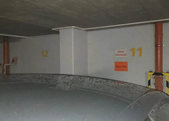 Orange Карловы Вары